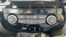 Nissan Qashqai 1.5 dCi N-Connecta 5dr Diesel Hatchback